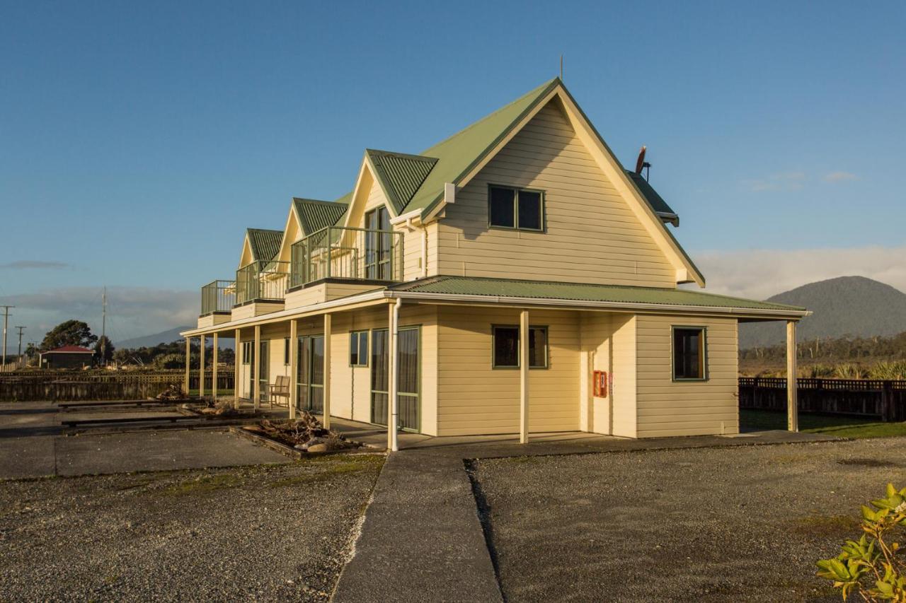 Haast Beach Motel ภายนอก รูปภาพ