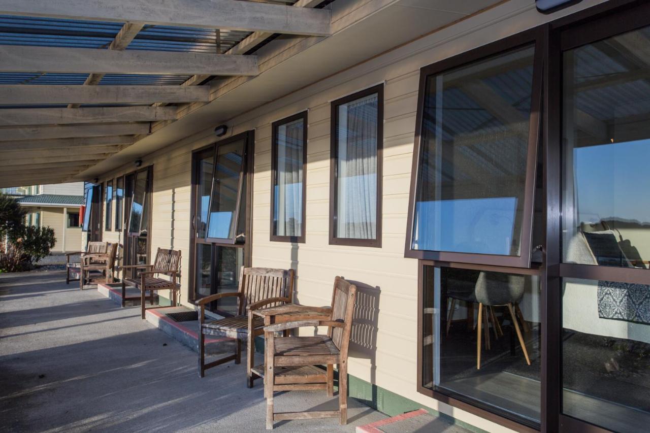 Haast Beach Motel ภายนอก รูปภาพ